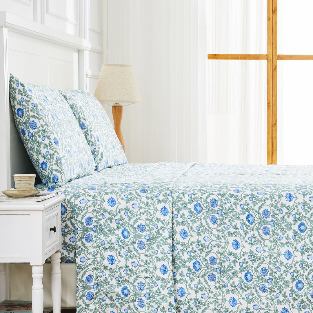 Arts & Crafts Floral Printed Pillowcase Pair