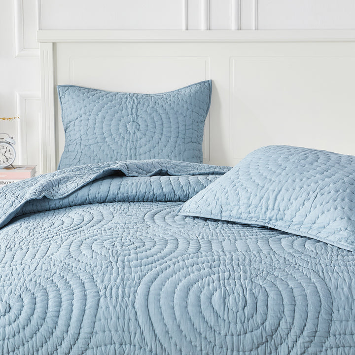 Halo Cotton Voile Hand Stitched Quilt Set