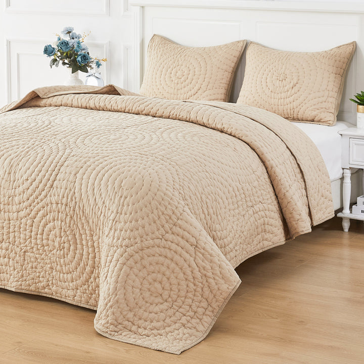 Halo Cotton Voile Hand Stitched Quilt Set