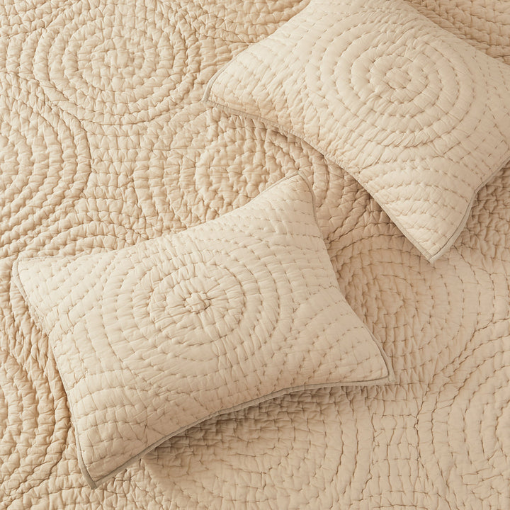 Halo Cotton Voile Hand Stitched Quilt Set