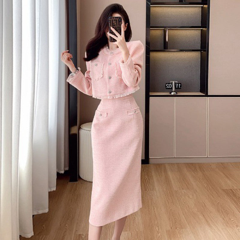 H&F Classic Skirt Suit c