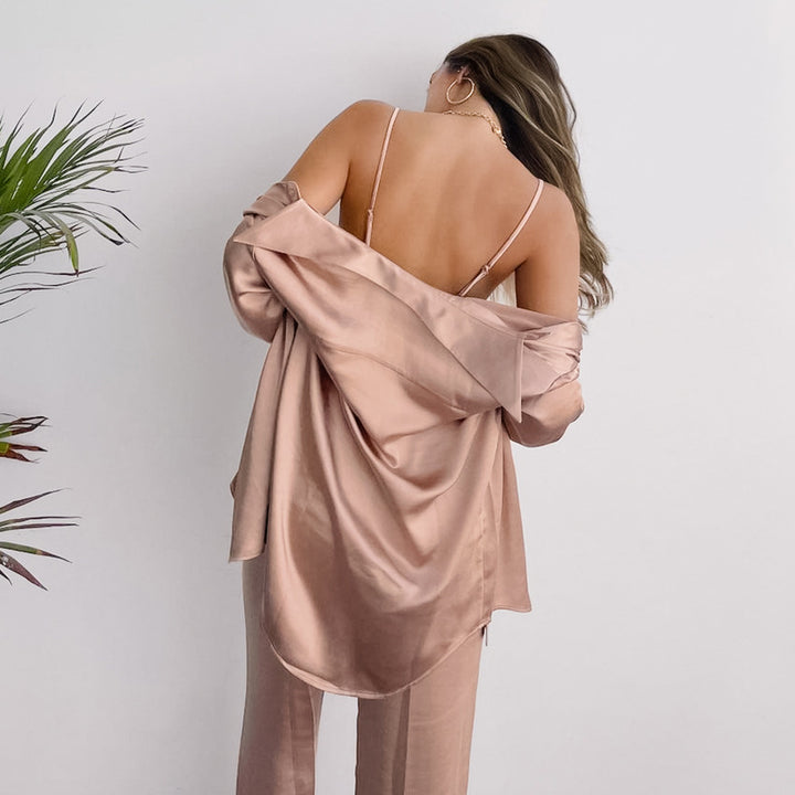 H&F Three-piece Lounge Set c