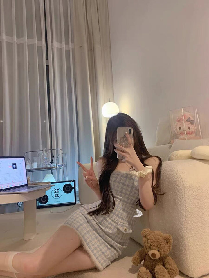H&F Blue White Outfit c