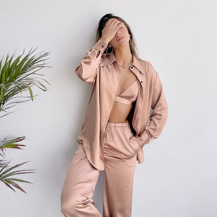 H&F Three-piece Lounge Set c