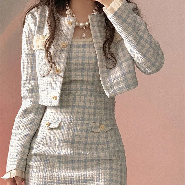 H&F Blue White Outfit c