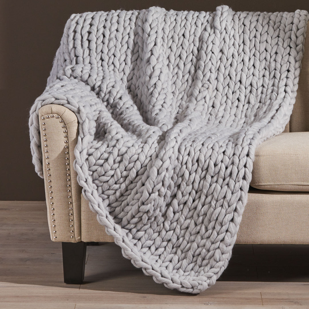 H&F Comfortable Knitted Blanket c