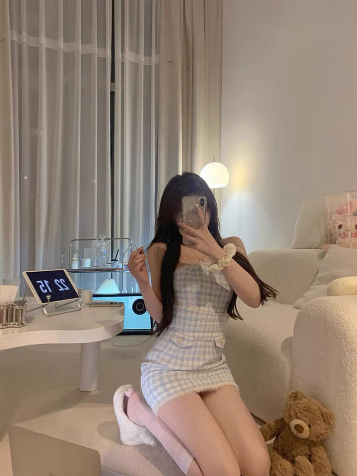H&F Blue White Outfit c