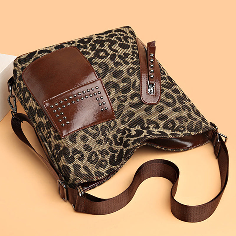 H&F Houndstooth Rivet Backpack c