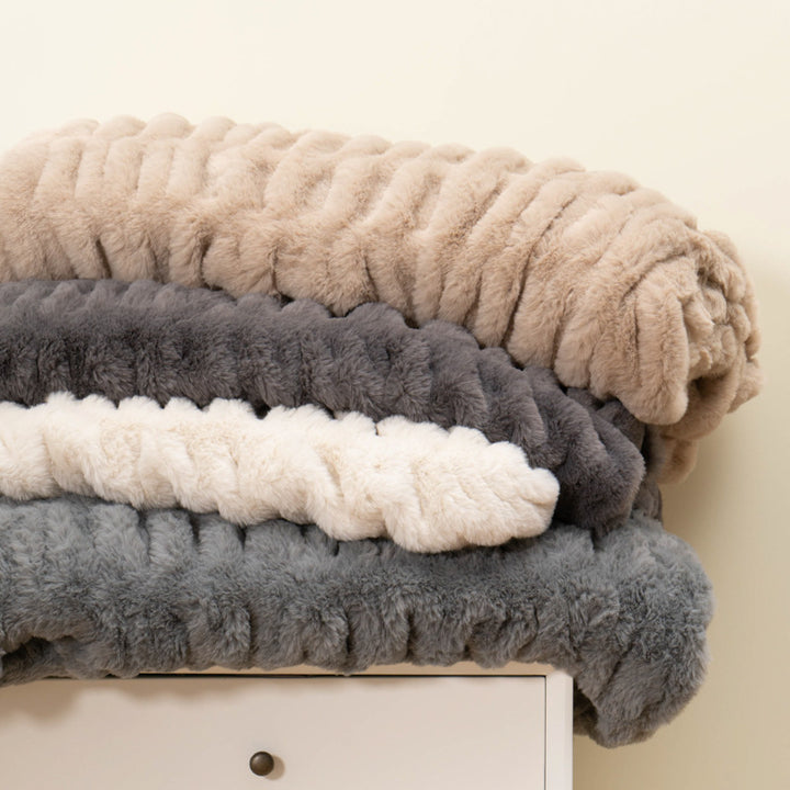H&F Tie-dye Rabbit Sofa c